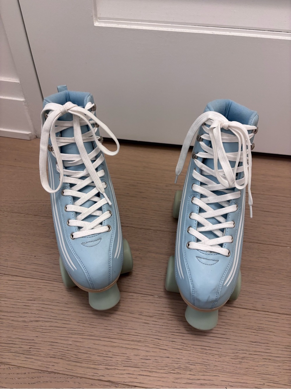 Altar’d State Retro Roller Skates Blue | Worn Once | Size 6